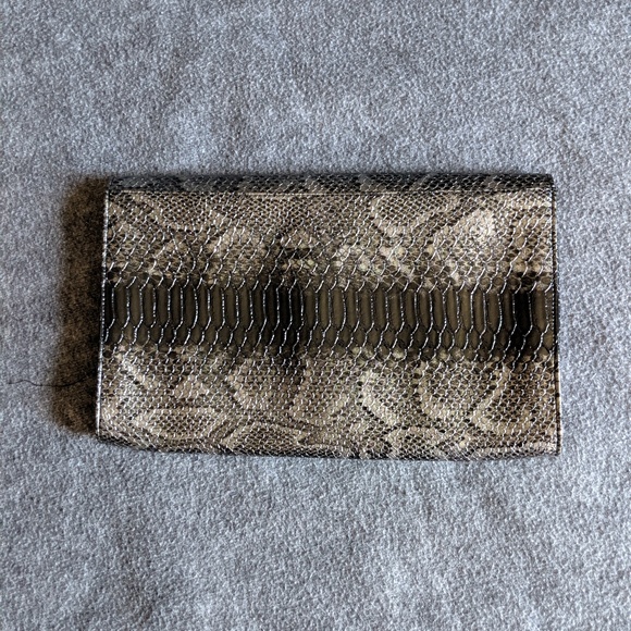 FAUX SNAKESKIN CLUTCH - Picture 2 of 2